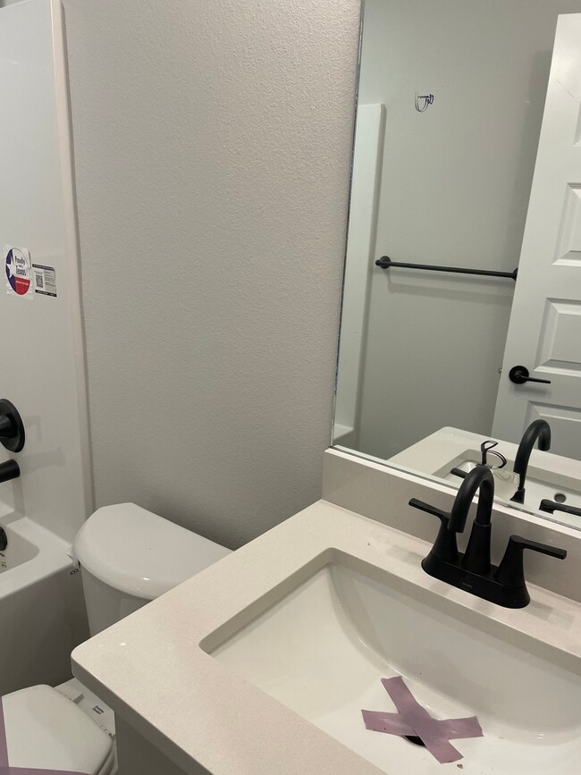 Building Photo - 1110 Maclaren Ave