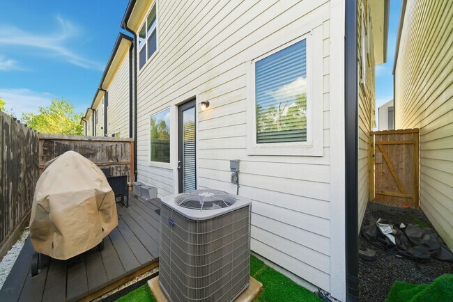 Building Photo - 2312 Silva Park Ln