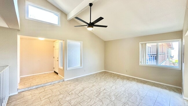 Building Photo - Sweet Two-Story Home with Amazing Views in...