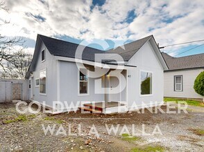 Building Photo - Ground Level Home