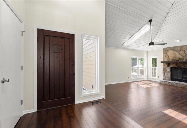 Building Photo - 2193 Oakrill Ct