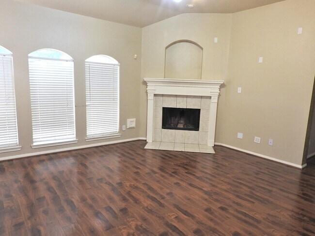 Building Photo - 5443 Santa Chase Ln