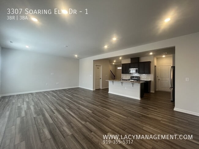 Building Photo - 3307 Soaring Elm Dr