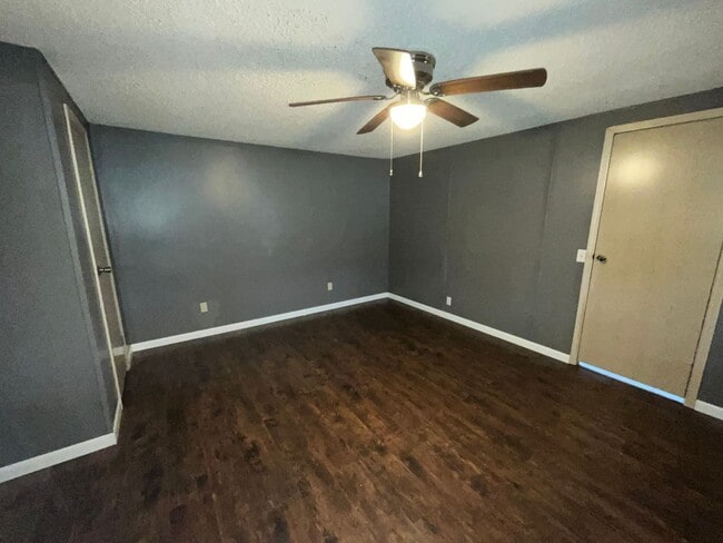 Building Photo - 109 Mitchell Rd