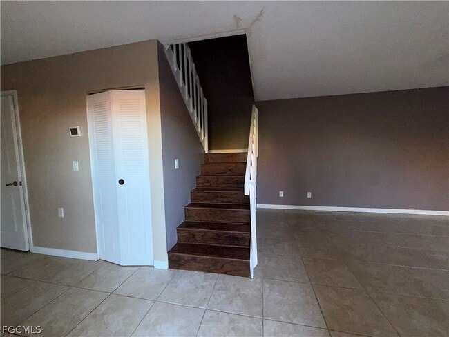 Building Photo - 1520 Park Meadows Dr