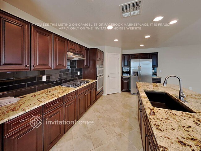 Building Photo - 40852 W Patricia Ln