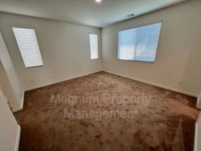 Building Photo - 30960 Falling Star Pl