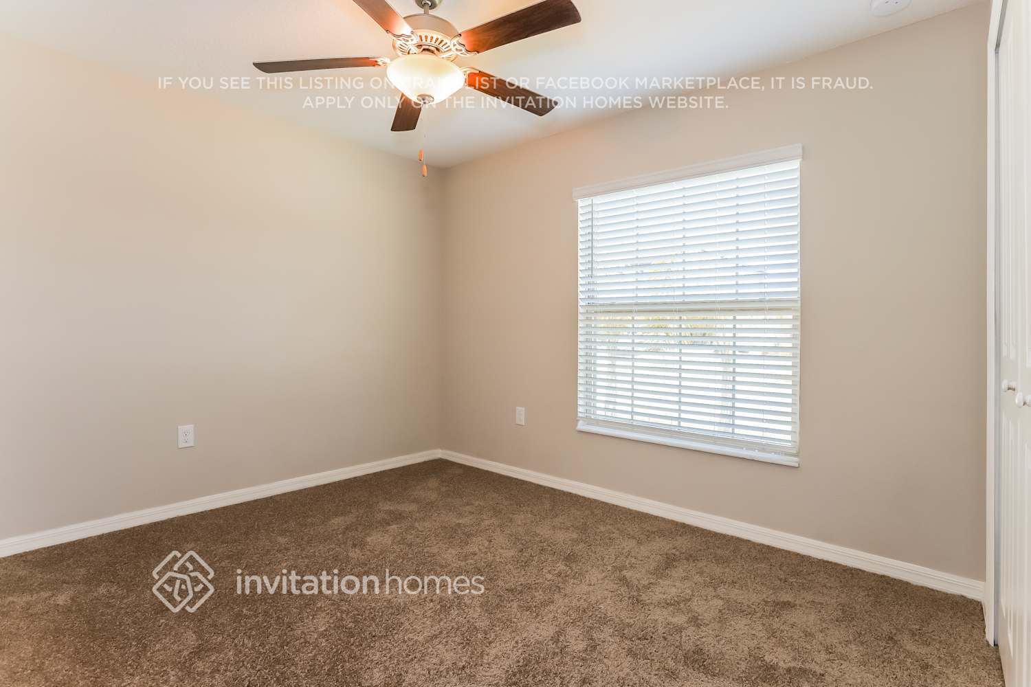 Building Photo - 1585 Blue Rose Dr