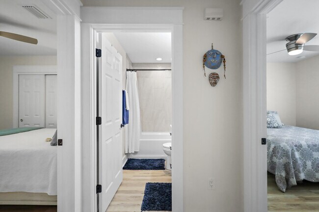 Building Photo - 71 Lafavre Ln