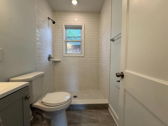 Building Photo - 9405 Rhode Island Ave