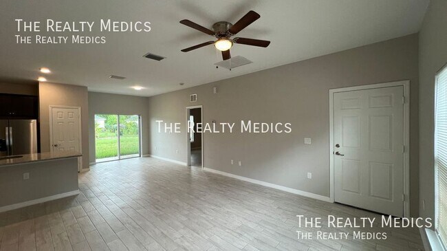 Building Photo - 3290 Halden Ave SE