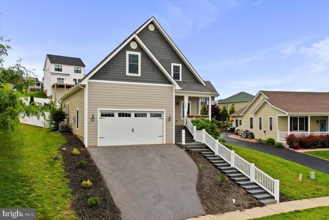 Building Photo - 115 Beauregard Dr