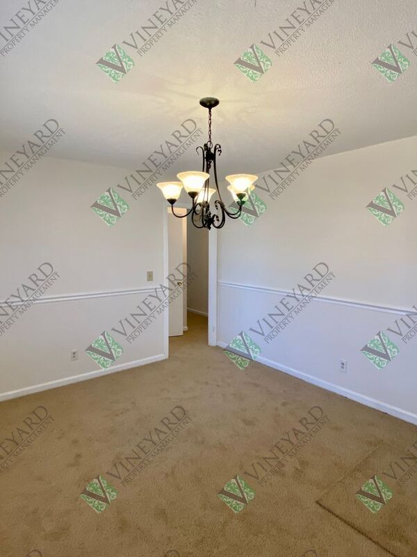 Building Photo - 687 Bounty Dr