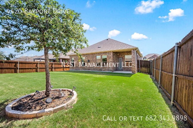 Building Photo - 4420 Bayport Dr