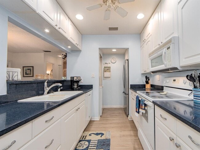 Building Photo - 2900 Gulf Blvd