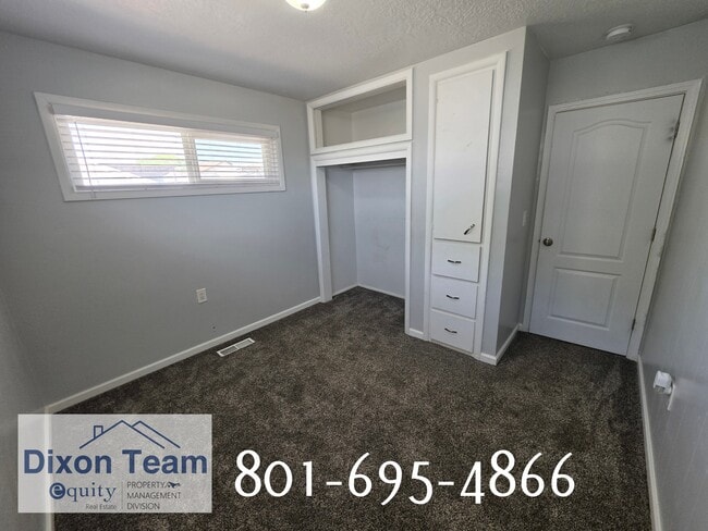 Building Photo - 44 E 150 N