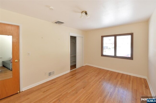 Building Photo - 79 Grand St