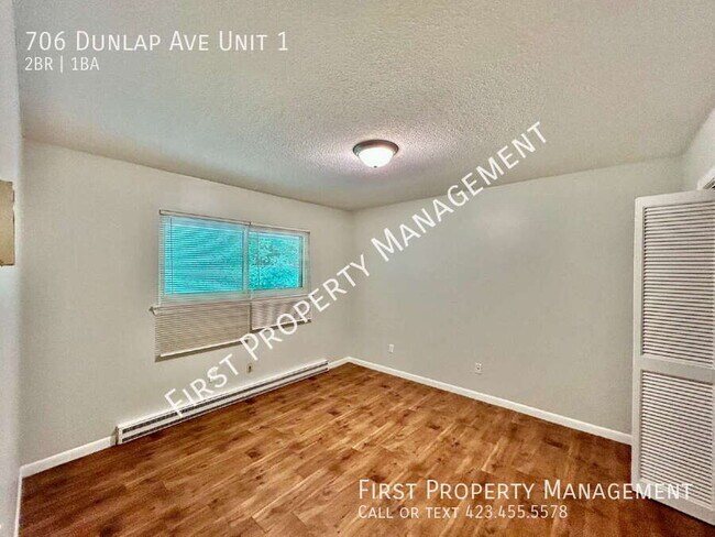 Building Photo - 706 Dunlap Ave