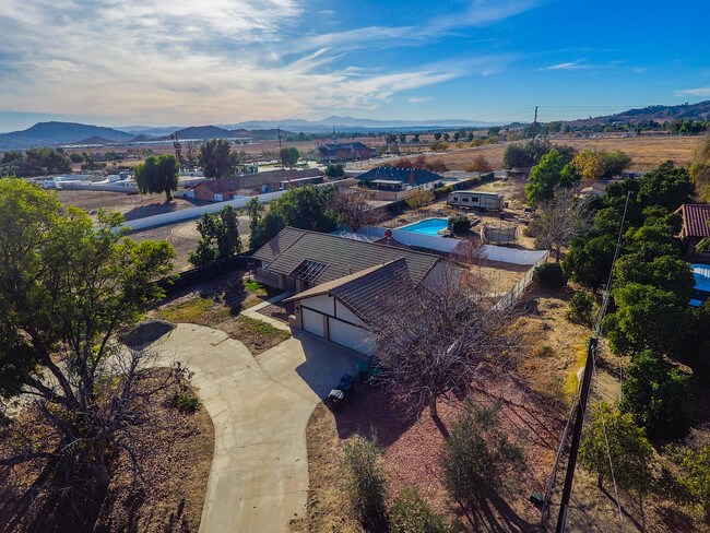 Building Photo - 29163 Highland Blvd