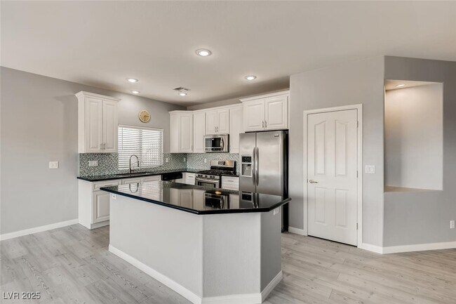 Building Photo - 3594 Driving Range St