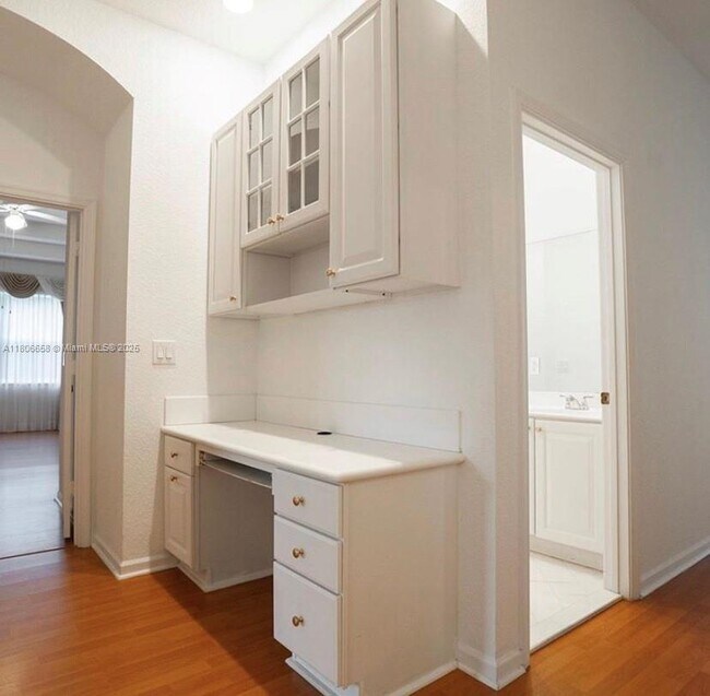 Building Photo - 998 NW 167th Terrace