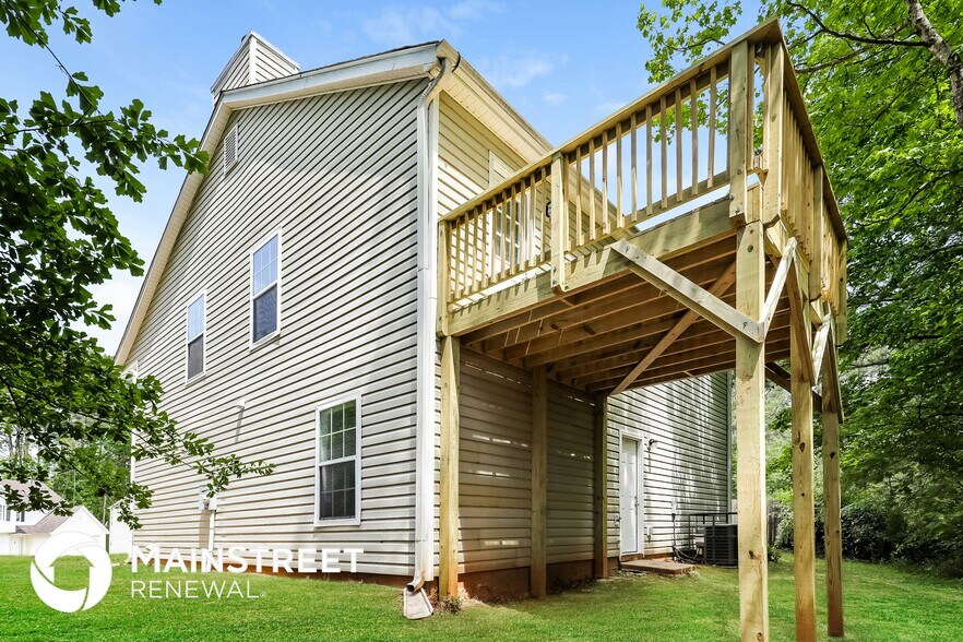 Building Photo - 8808 Edenton Way