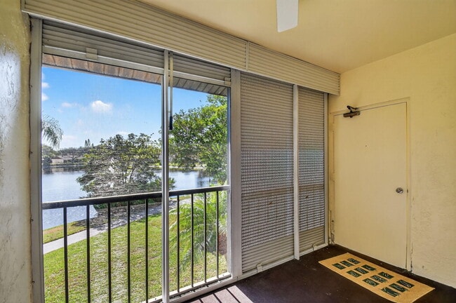 Building Photo - 4996 Sable Pine Cir