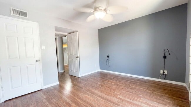 Building Photo - 4647 Wild Indigo St