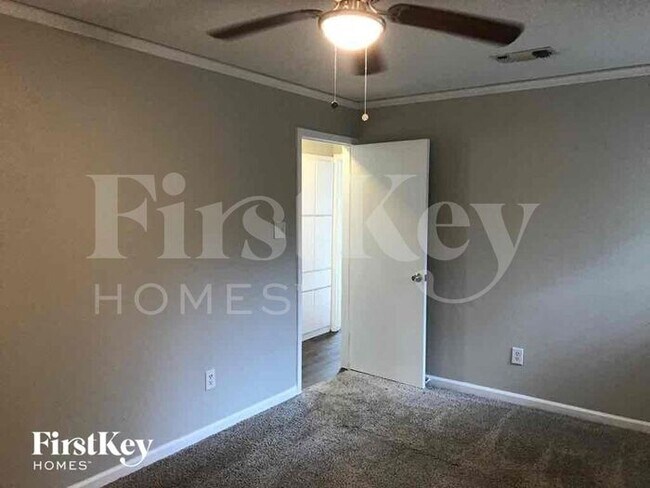 Building Photo - 1602 Geraldine Ln