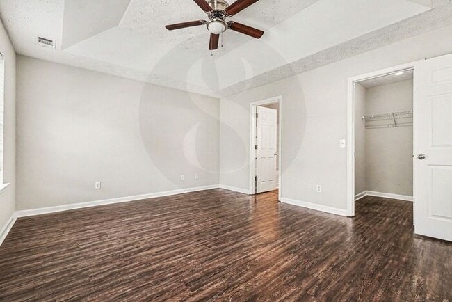 Building Photo - Must See 3BR/2.5BA Home in East Point!
