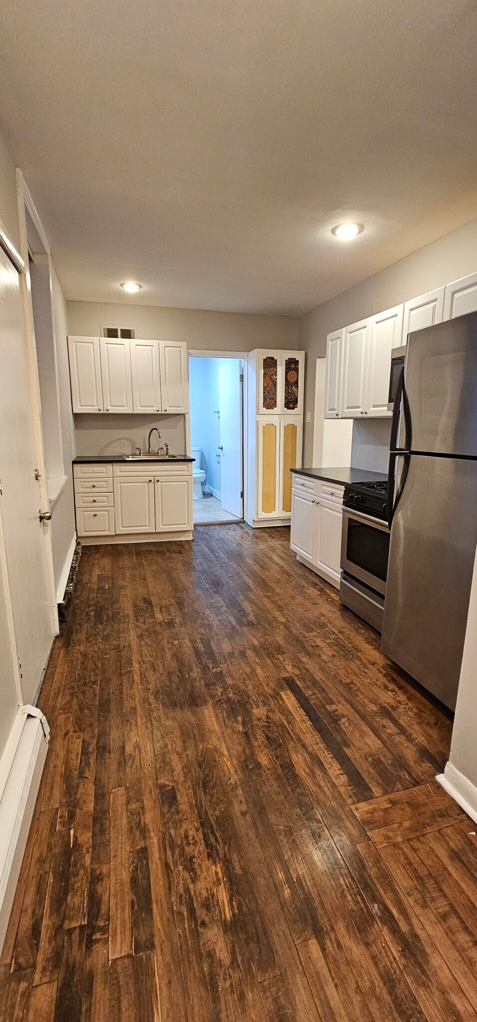 Building Photo - 3827 N Drake Ave