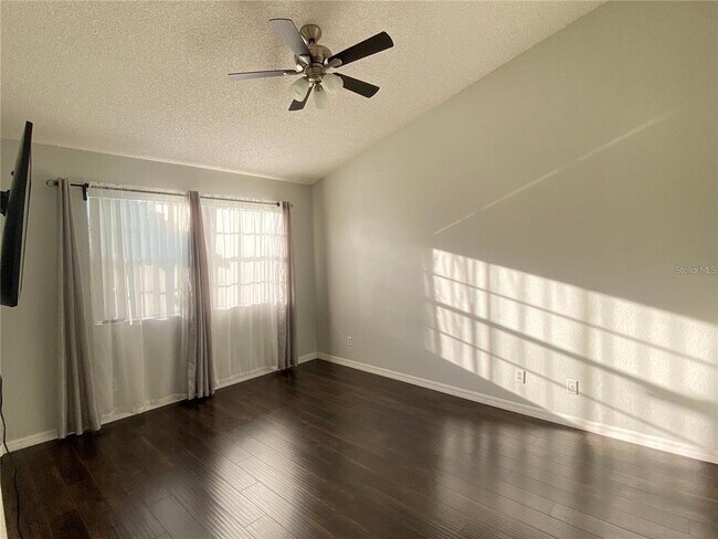Building Photo - 2822 Candela Ct