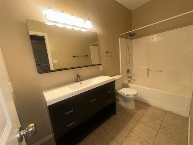 Building Photo - 3608 Cottonwood Rd