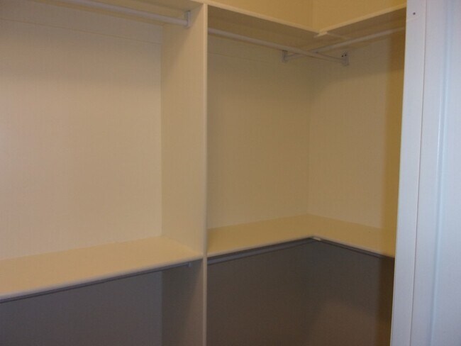 Building Photo - 371 E 2200 S