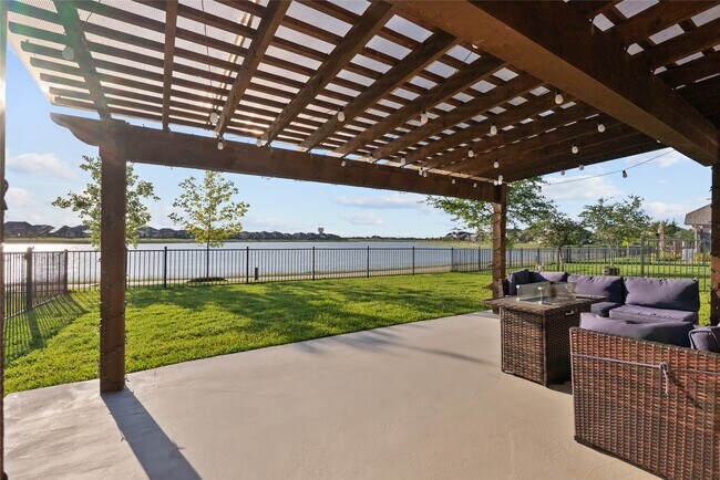 Building Photo - 2609 Arbor Edge Crossing