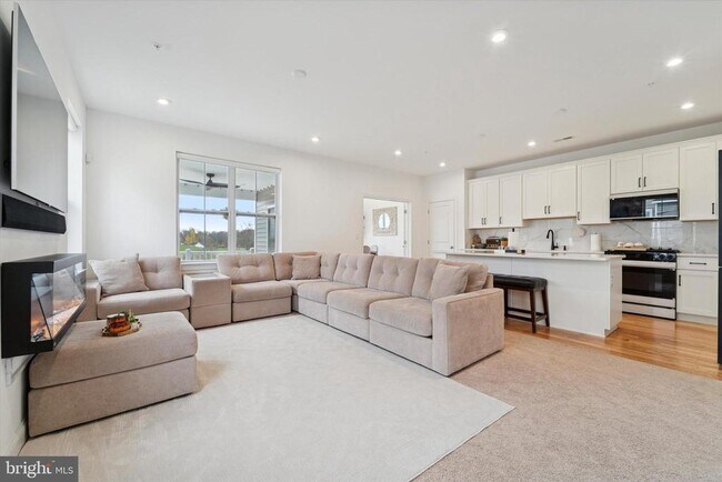 Building Photo - 25 Copper Ct