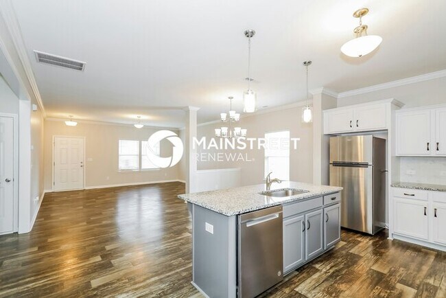 Building Photo - 3 Bedroom Pet-Friendly Home in York, SC with Main Street Renewal