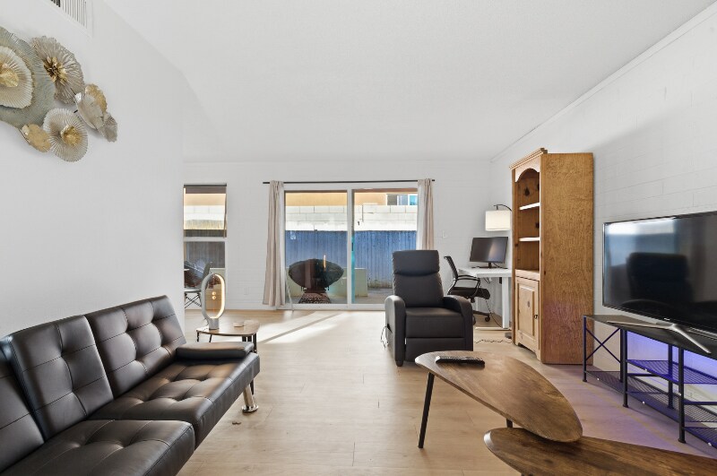 Building Photo - 4235 N 13th Pl