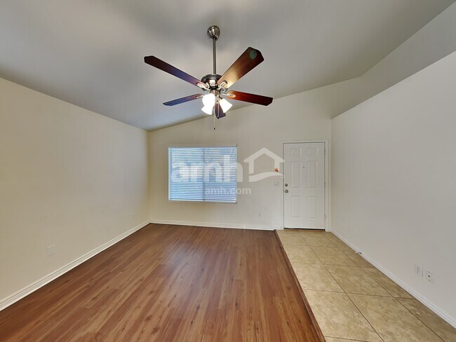 Building Photo - 452 N Rochester