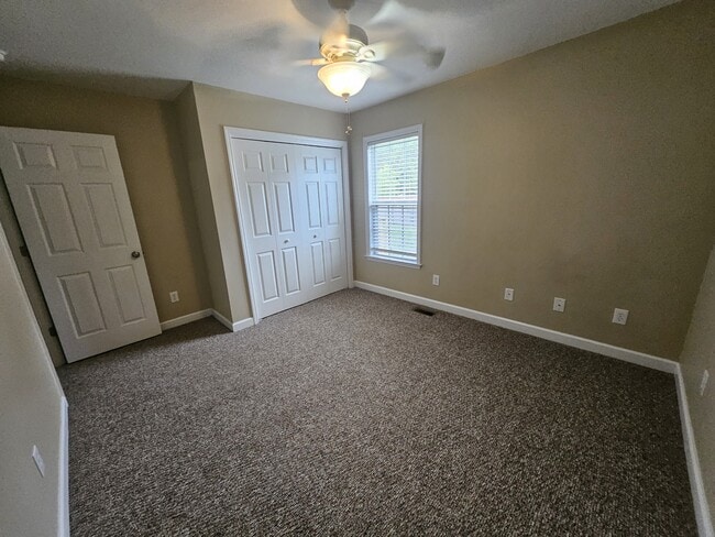 Building Photo - 203 Towbridge Ln