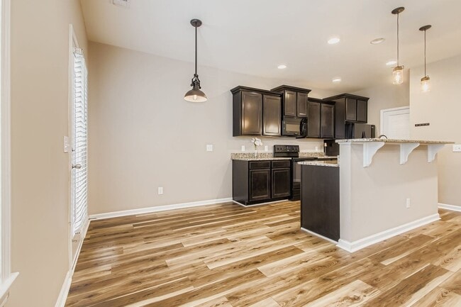 Building Photo - 2520 River Trail Dr