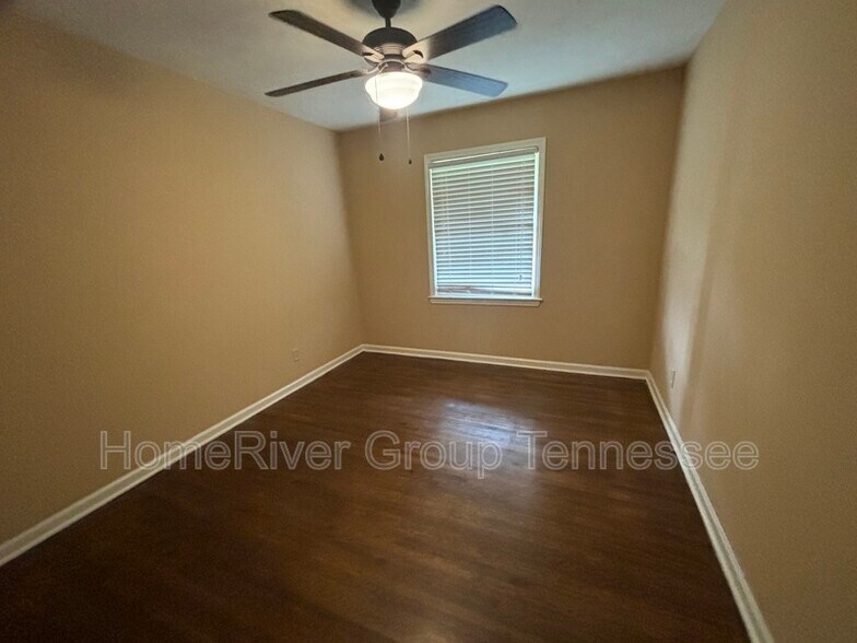 Building Photo - 307 Byron Dr