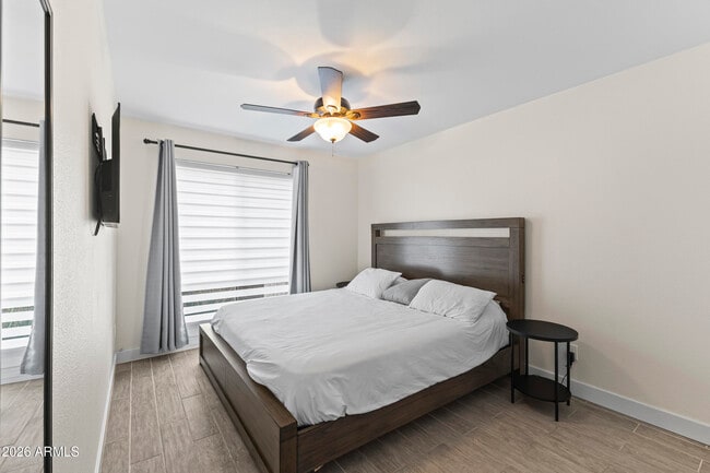 Building Photo - 5245 E Acoma Dr