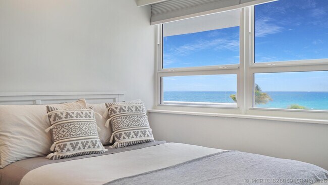 Building Photo - 3430 Galt Ocean Dr