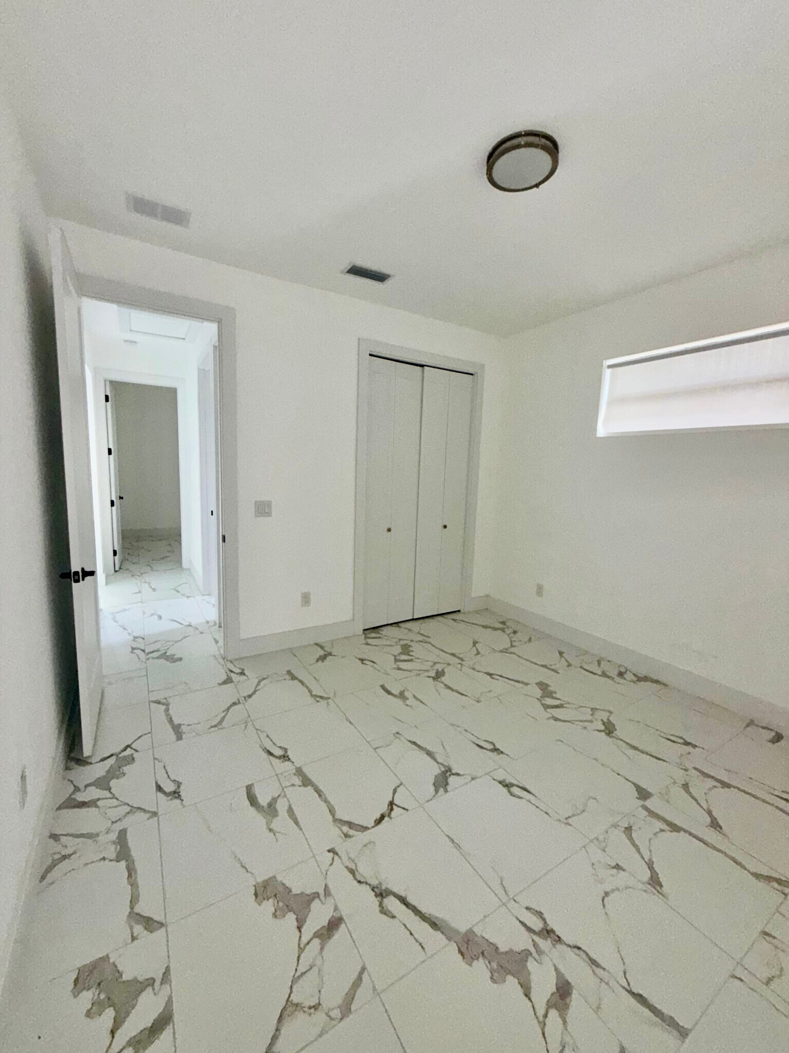 Building Photo - 4128 Barbarossa Ave