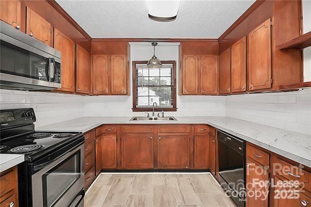 Building Photo - 11820 Antebellum Dr