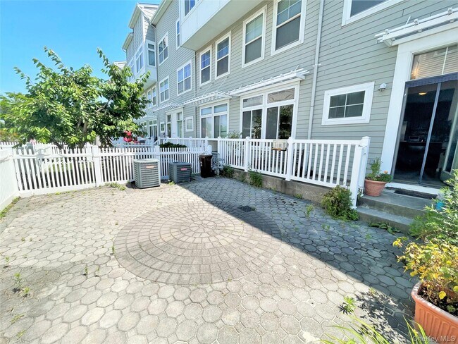 Building Photo - 2-45 Beach Breeze Ln