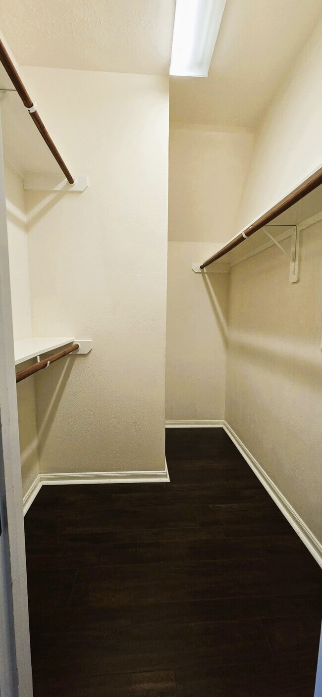 Building Photo - 21703 Sierra Long Dr