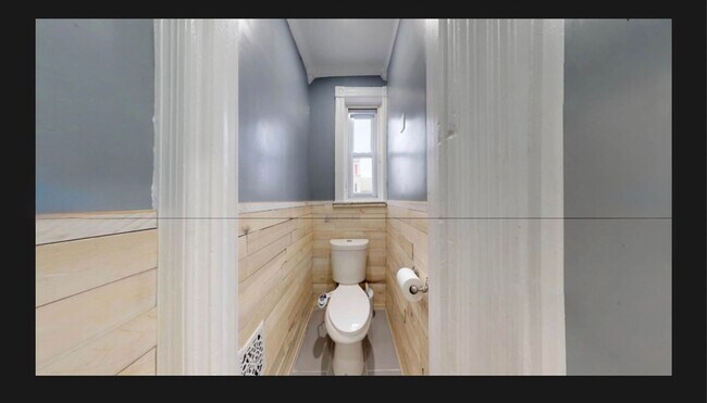 Building Photo - 47TH_1128