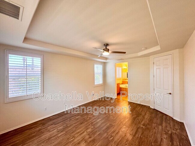 Building Photo - 138 Shoreline Dr